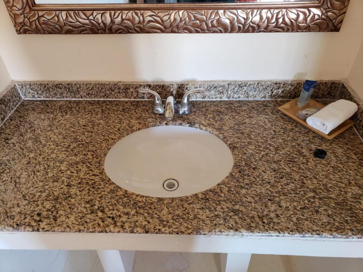 Durazno Inn Nuevo Casas Grandes المظهر الخارجي الصورة